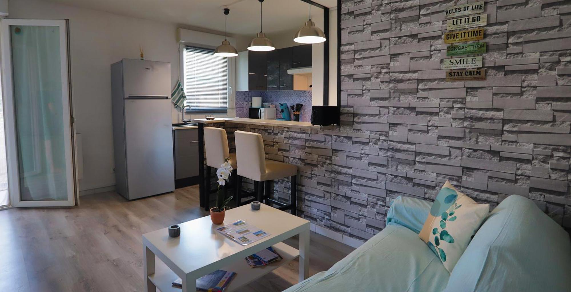 Appart T2 Dans Residence Calme Parking Prive Gratuit Мирамас Екстериор снимка