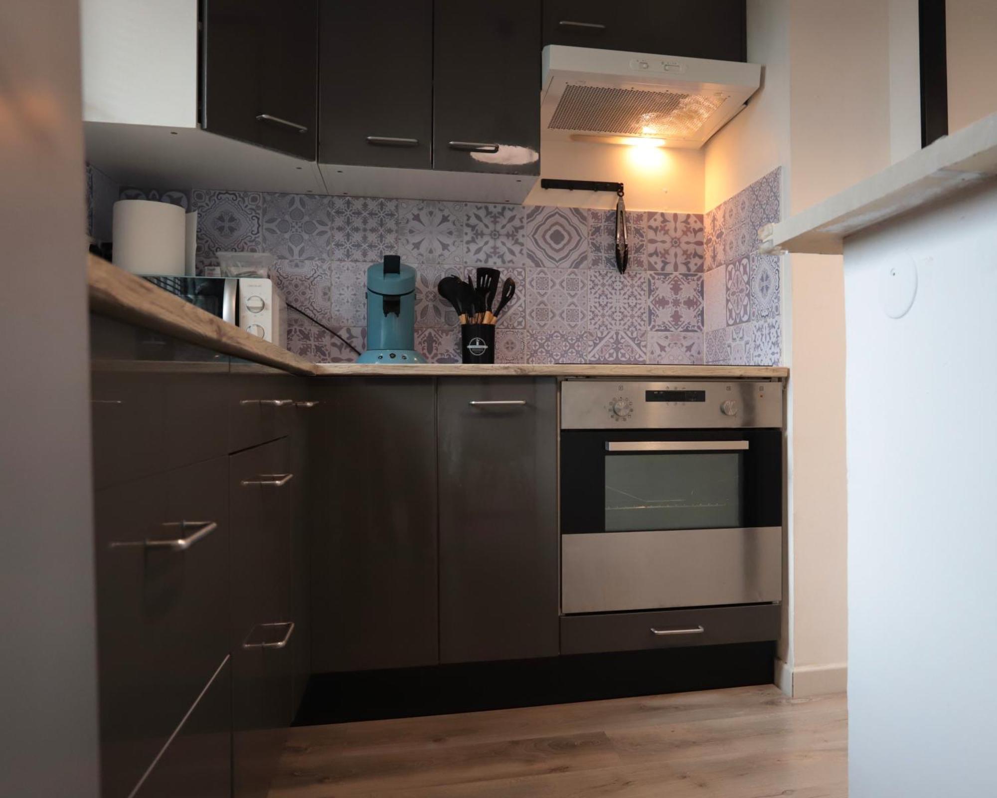 Appart T2 Dans Residence Calme Parking Prive Gratuit Мирамас Екстериор снимка